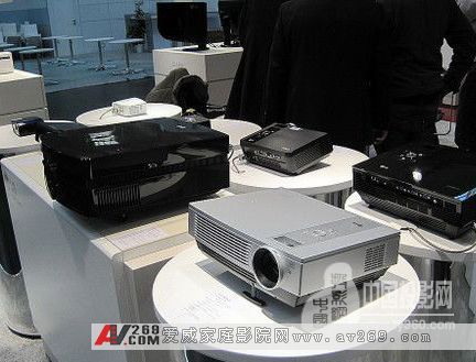 1080pͶӰ��Ʒ LGͶӰ�C(j��)CeBIT���ع�