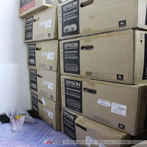 ���N:������TW4500��ŞͶӰ�C���ƃ��f