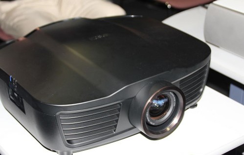 ���f���ȶ�?������EH-R5000CͶӰ�C���z����