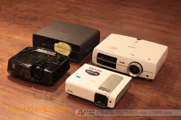 Ԫ���옷 ����ͶӰ�C���^����