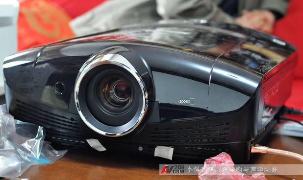 ������Ş3D����ͶӰ�CHC9000D��؛������I