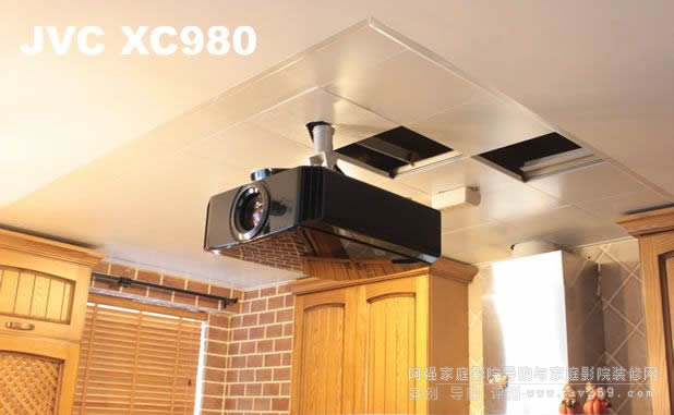 �յ�3D늄�Ļ�cJVC3DͶӰ�CXC980���b����