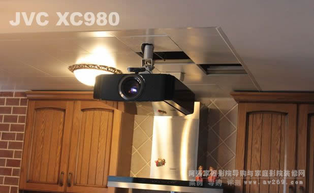 JVC 3DͶӰ�C���b����