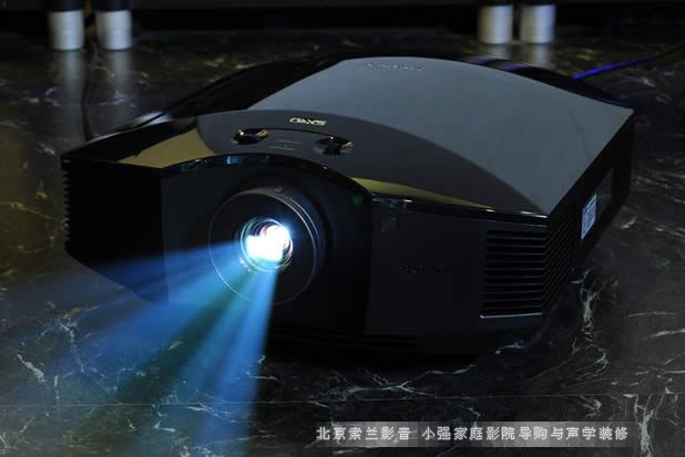 ����֮����HW30ES 3DͶӰ�C�_�䲻��ȫ�u�y