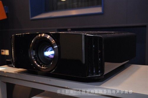 JVC�Ƴ�֧��4K�����������DLA-X70R�cDLA-X90R������Ʒ
