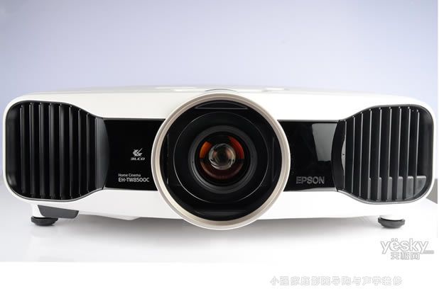 3D��ͥӰԺ������֮������TW8500CͶӰ�C���u