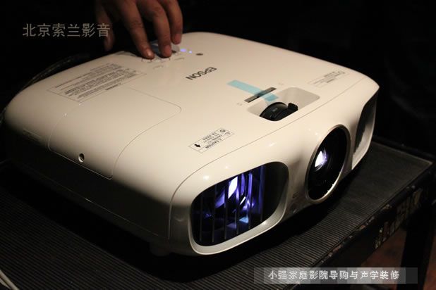 ������3020 ������3DͶӰ�C