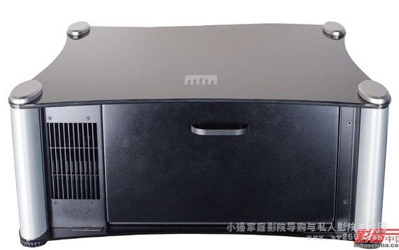 ����(zh��n)�O�޵�Runco X-200i 3D��ͥӰԺͶӰ�C(j��)