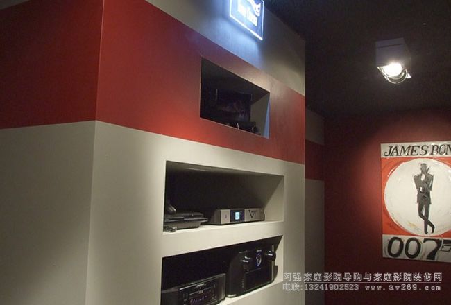 �󉦞������O���