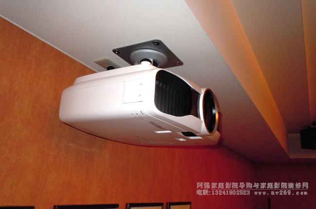 �������o��ͶӰ�C