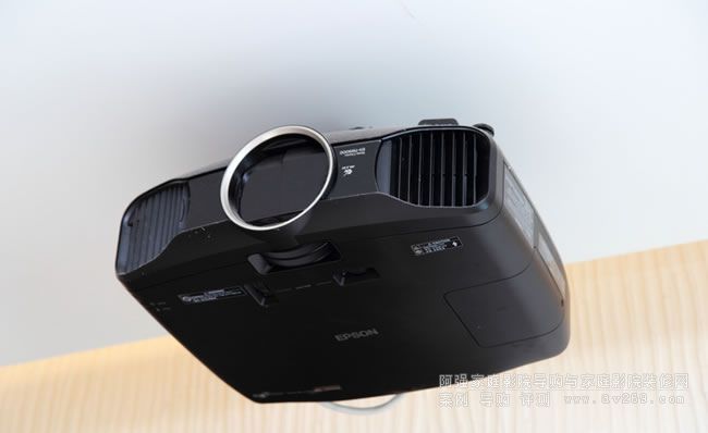 ������TW9200ͶӰ�C