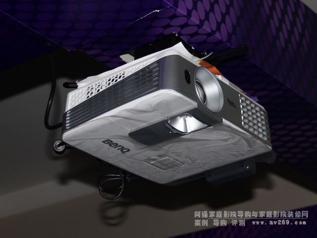 ����W1075�̽�ͶӰ�C