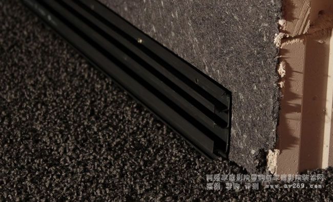 ����U���߾���