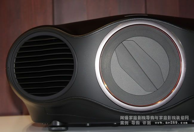 ������CH-LS10000 ����ͶӰ�C(j��)