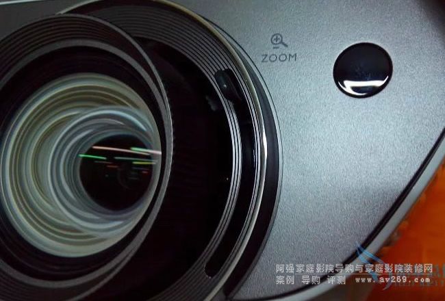 ����W3000ͶӰ�C(j��)�R�^