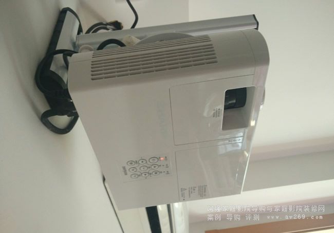 ����3DͶӰ�C(j��)FZ400A���b����