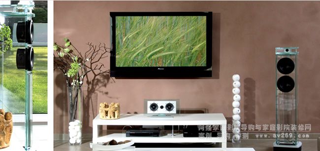 Waterfall�����B �w��͸�������B