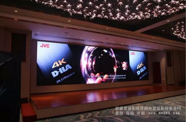 JVC Z1C�l�����F��