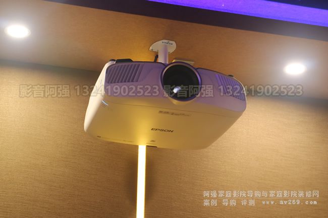 ������TW8300���b�،�