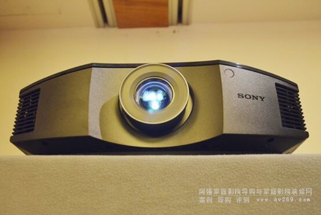 ����HW49ͶӰ�C(j��)