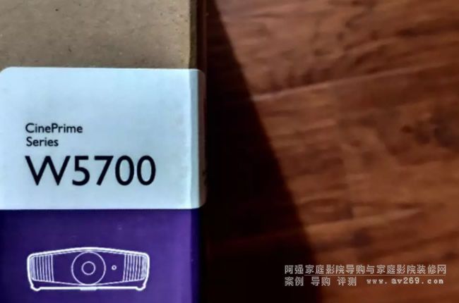 ����W5700�Vɫ��4KͶӰ�C(j��)�_(k��i)��ԇ��Сӛ