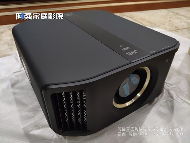 JVC DLA N8BC�_��