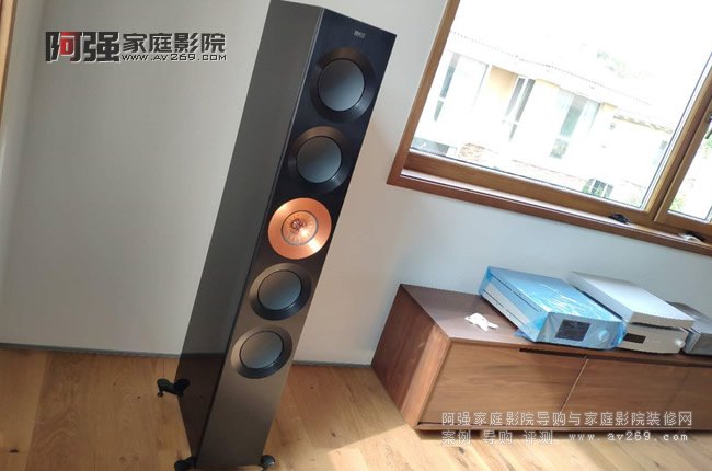 �؃r(ji��)�D(zhu��n)׌Ӣ��(gu��)KEF Reference5����ϵ����Ş����һ��(du��)