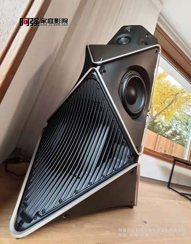  BeoLab 90 �P��