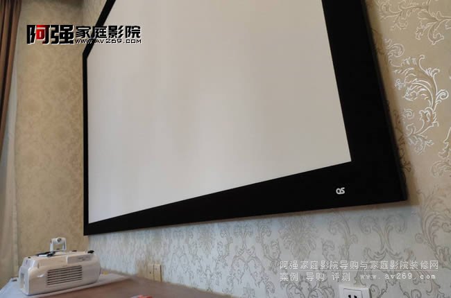 �ձ�OS����ͶӰĻ