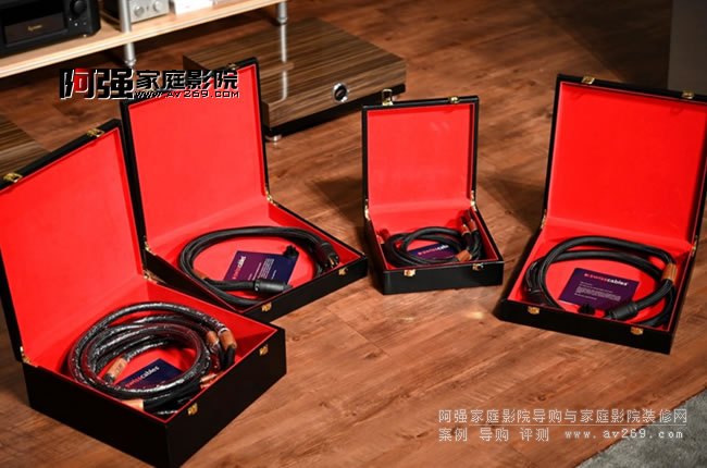 Swisscables�ľ��Ĺ��֞�Evolution��Reference��Reference Plus��Diamond���Ă�ϵ��