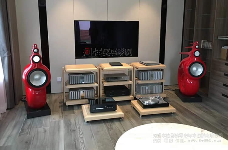 B&W Nautilus ��1