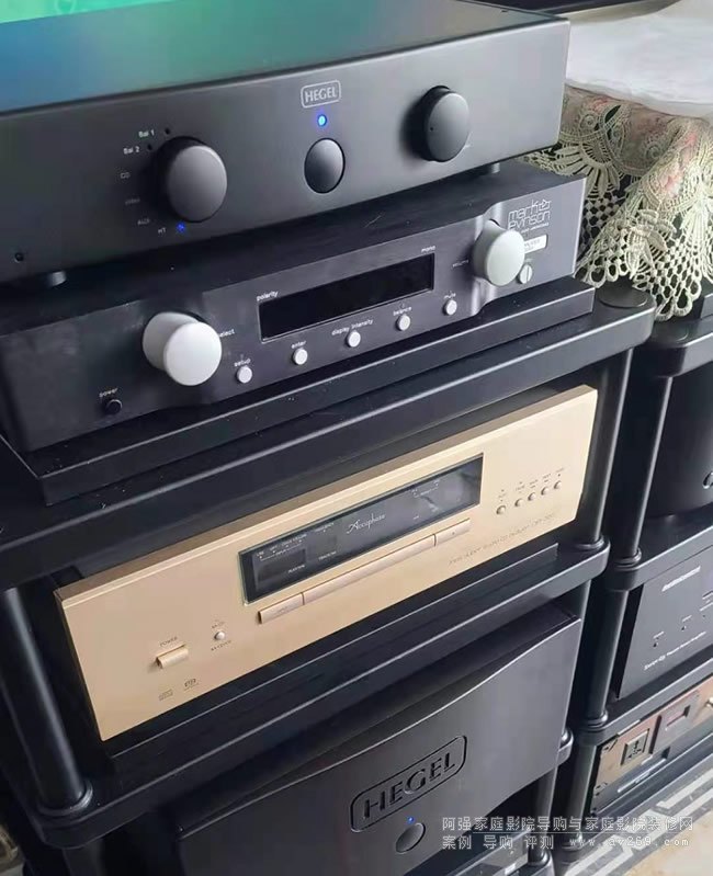 �ڸ�ǰ�� Hegel P30��Şǰ��