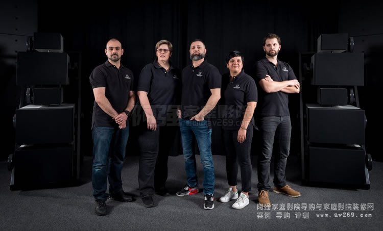 ��ʿ����Goldmund����Ʒ�ƚvʷ��B