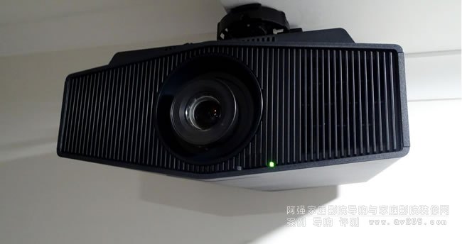 ���� VPL-XW5000ES ͶӰ�C���ʽ