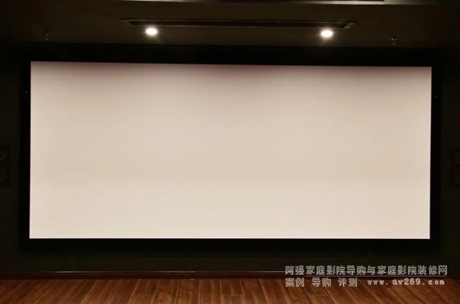 ������˹Perlux HiWhiteϵ�г�΢��͸ͶӰĻ��