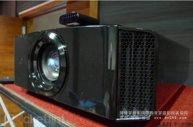 3Dҕ�l�ײ�--���I�����@�Nζ����JVCXC780+�ճأ�