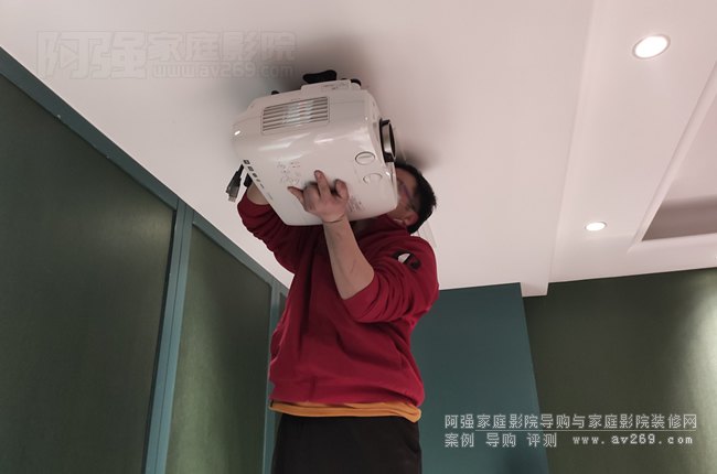 �ڼ�ͥӰԺ���O�䰲�b�У�ǰ����Ҫ���]���¼����Ͱ��b���E