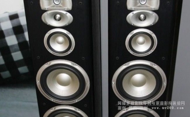 ���Џ��ń����𺳟o�� JBL�fԪ���e���