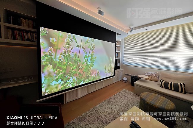 ���Ա����Ŀ͏dӰԺϵ�y�Q�£���������4KͶӰ�C